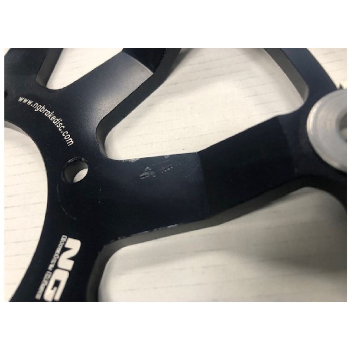 NG tarcza hamulcowa przód honda CBR1000RR '09-19 (320X74X5MM) (6X6,5MM) pływająca (środek aluminiowy) - drobne rysy