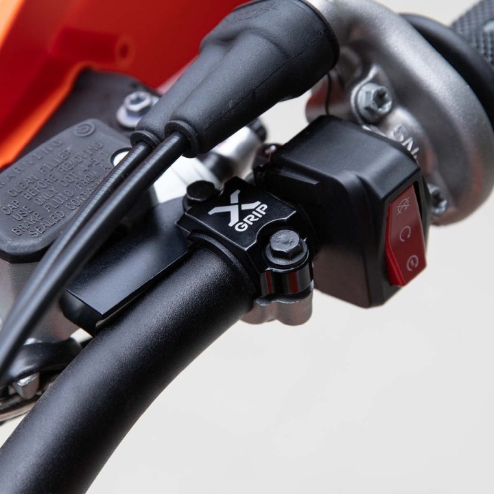 X-GRIP osłona obejma / wzmocnienie hamulca brembo od 2014 roku: beta,ktm, husqvarna,sherco