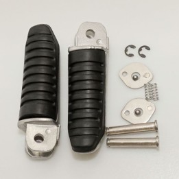 Kierownice i osprzęt BIKETEC PARTS zestaw podnóżków (podnóżki) pasażera kompletny z mocowaniami suzuki gsf/gsx 400 '91-97, gsf…