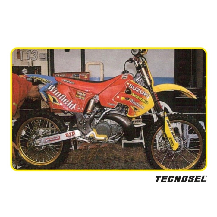 Plastiki i naklejki BLACKBIRD komplet naklejek (oklein) suzuki rm 125/250 '96-'00 replica team suzuki 1999