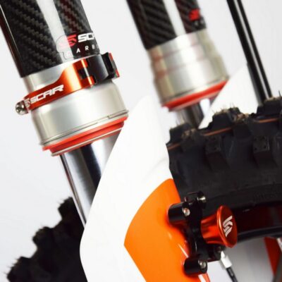 SCAR RACING BLOKADA AMORTYZATORÓW DO STARTU (LAUNCH CONTROL) WP KTM SX / SXF 125 / 250 / 300 /350 / 450 '03-'26, HUSQVARNA TC / TE / FC / FE '14-'26 KOLOR POMARAŃCZOWY - widok alternatywny