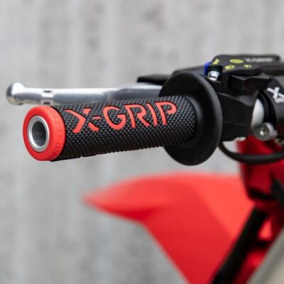 X-GRIP MANETKI (GRIPY) BRAAAAP GRIPS LOCK-ON-GRIP (Z ADAPTERAMI ROLGAZU) RED OPEN END (Z OTWOREM) KOLOR CZERWONY - widok alternatywny